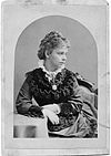https://upload.wikimedia.org/wikipedia/commons/thumb/e/ea/Alice_Morse_1873.jpg/100px-Alice_Morse_1873.jpg